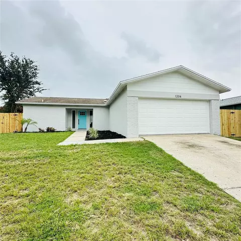 1204 Crossbow Ln, Tarpon Springs, FL 34689