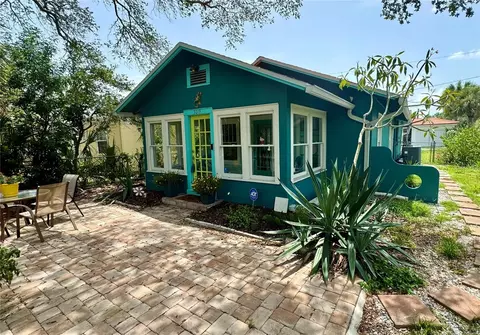 3019 57th St S, Gulfport, FL 33707