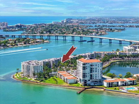 6093 Bahia Del Mar Cir #380, Saint Petersburg, FL 33715