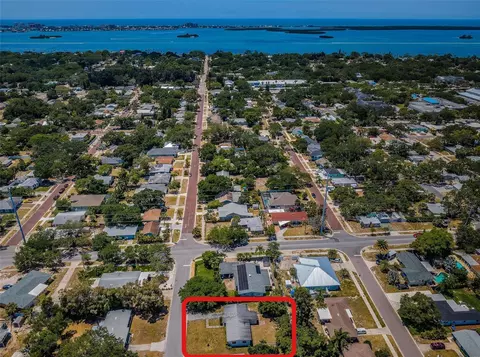 612 Orangewood Dr, Dunedin, FL 34698