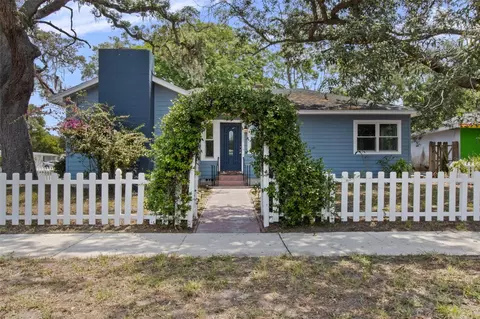 63 Highland Ave, Dunedin, FL 34698