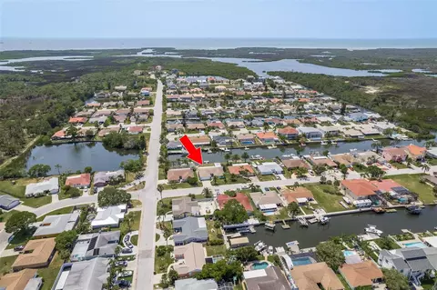 9817 Tradewinds Dr, Port Richey, FL 34668