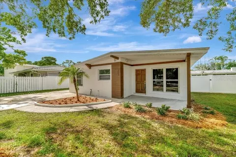 213 89th Ave NE, Saint Petersburg, FL 33702