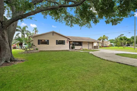 2398 64th St N, Saint Petersburg, FL 33710