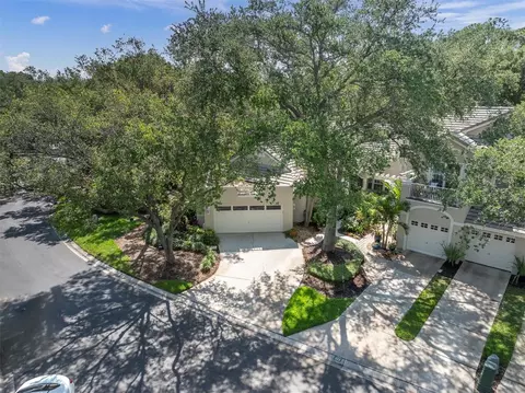 360 Fan Palm Ct NE, Saint Petersburg, FL 33703