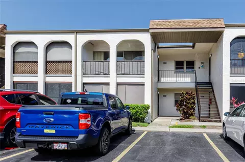 7701 Starkey Rd #606, Seminole, FL 33777
