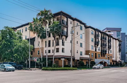 200 4th Ave S #406, Saint Petersburg, FL 33701