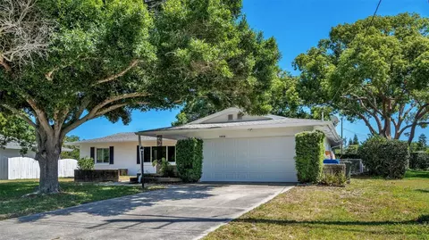 13836 Wilcox Rd, Largo, FL 33774