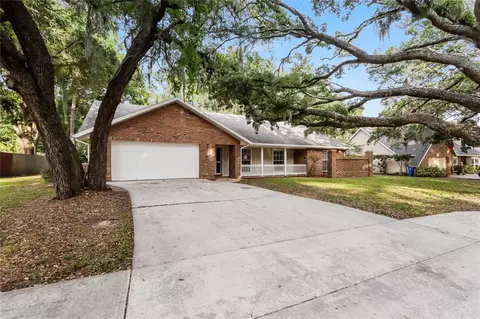 3105 Rolling Acres Pl, Valrico, FL 33596