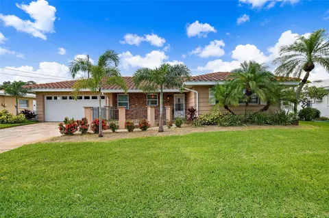 11097 55th Ave N, Seminole, FL 33772