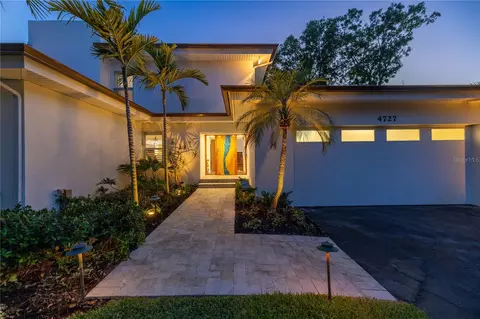 4727 Paradise Way S, Saint Petersburg, FL 33705