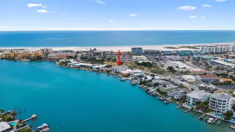 145 104th Ave #1, Treasure Island, FL 33706