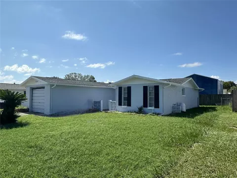 5642 Canosa Dr, Holiday, FL 34690
