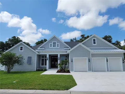 23 Evonaire Cir, Belleair, FL 33756