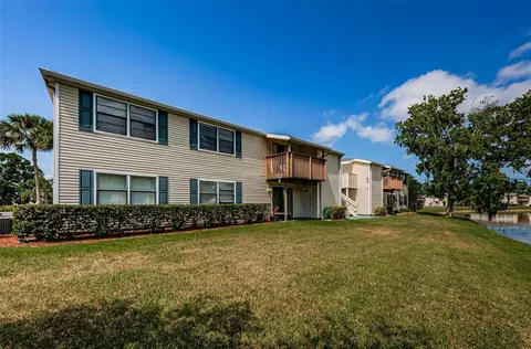137 Hunter Lake Dr #C, Oldsmar, FL 34677