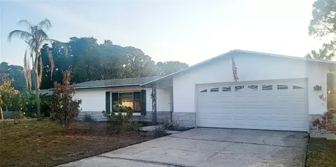 6735 14th St S, Saint Petersburg, FL 33705