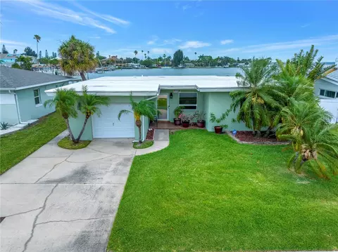 15309 Harbor Dr, Madeira Beach, FL 33708