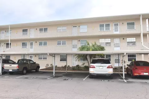 948 Virginia St #205, Dunedin, FL 34698
