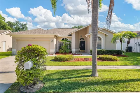 11306 Glenmont Dr, Tampa, FL 33635