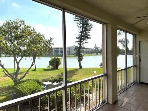 3883 Lake Bayshore Dr #F-206, Bradenton, FL 34205