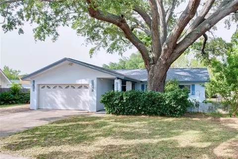 1676 Summit Way, Dunedin, FL 34698