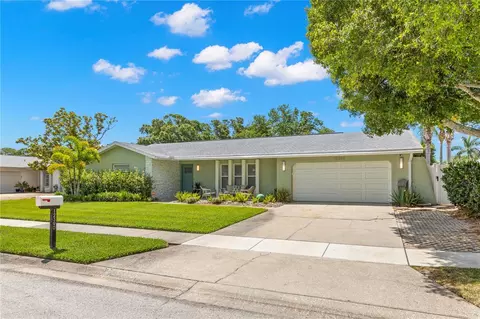 12390 91st Ave, Seminole, FL 33772