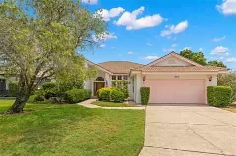 890 Live Oak Ave NE, Saint Petersburg, FL 33703