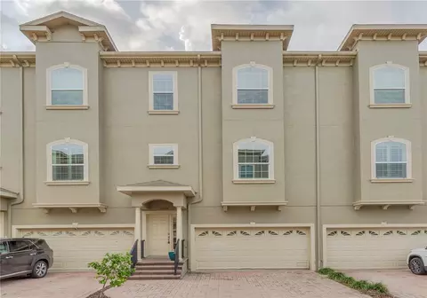 10070 Bayou Grande Ave, Seminole, FL 33772