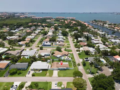 5001 42nd St S, Saint Petersburg, FL 33711