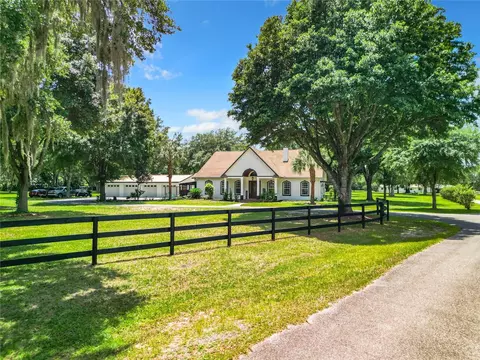 16800 NE 148th Terrace Rd, Fort Mc Coy, FL 32134