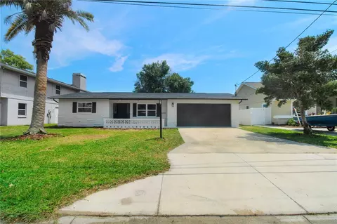 39 Cypress Dr, Palm Harbor, FL 34684