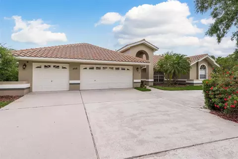 4918 Cross Pointe Dr, Oldsmar, FL 34677