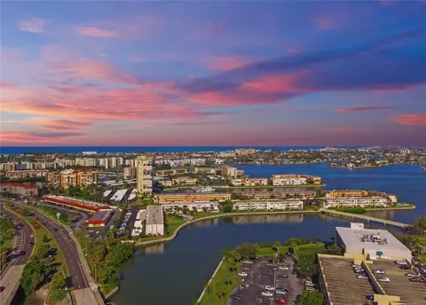 7420 Bay Island Dr S #381, South Pasadena, FL 33707