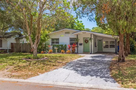 5659 Kelly Dr N, Saint Petersburg, FL 33703