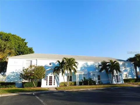 207 Seahorse Dr SE #B, Saint Petersburg, FL 33705