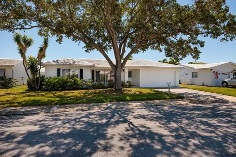 9221 41st Way N, Pinellas Park, FL 33782