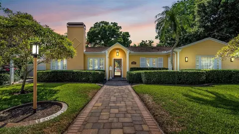 6011 3rd St S, Saint Petersburg, FL 33705