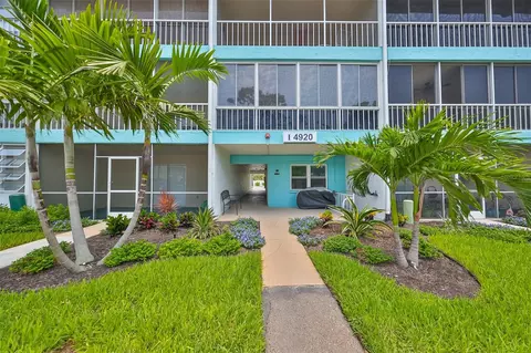 4920 38th Way S #209, Saint Petersburg, FL 33711