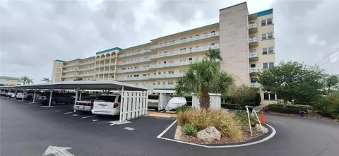 2960 59th St S #407, Gulfport, FL 33707