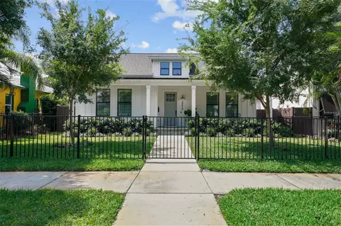 2210 Burlington Ave N, Saint Petersburg, FL 33713