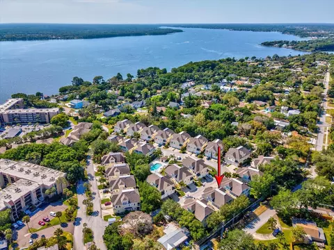 98 S Highland Ave #1202, Tarpon Springs, FL 34689