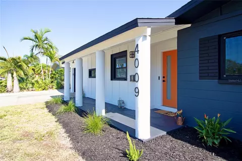 4009 Bluefish Dr SE, Saint Petersburg, FL 33705