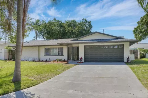 10485 Silhavy Dr, Largo, FL 33774