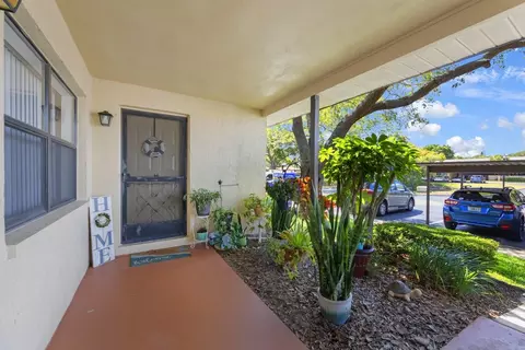 1210 10th Cir SE #183, Largo, FL 33771