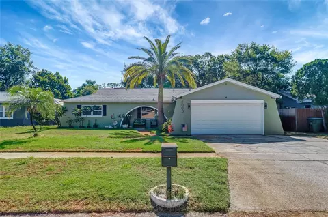 2063 Dodge St, Clearwater, FL 33760