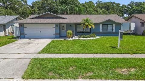 2172 Briarway Dr, Clearwater, FL 33763