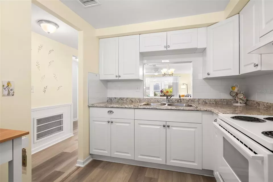 Kitchen - 4239 Tamargo Dr, New Port Richey, FL 34652 photo 4 of 4