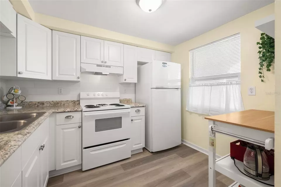Kitchen - 4239 Tamargo Dr, New Port Richey, FL 34652 photo 3 of 4