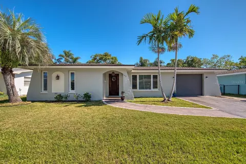 1818 Driftwood Cir S, Oldsmar, FL 34677
