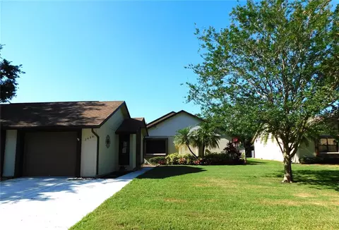 2456 Oakleaf Dr, Clearwater, FL 33763